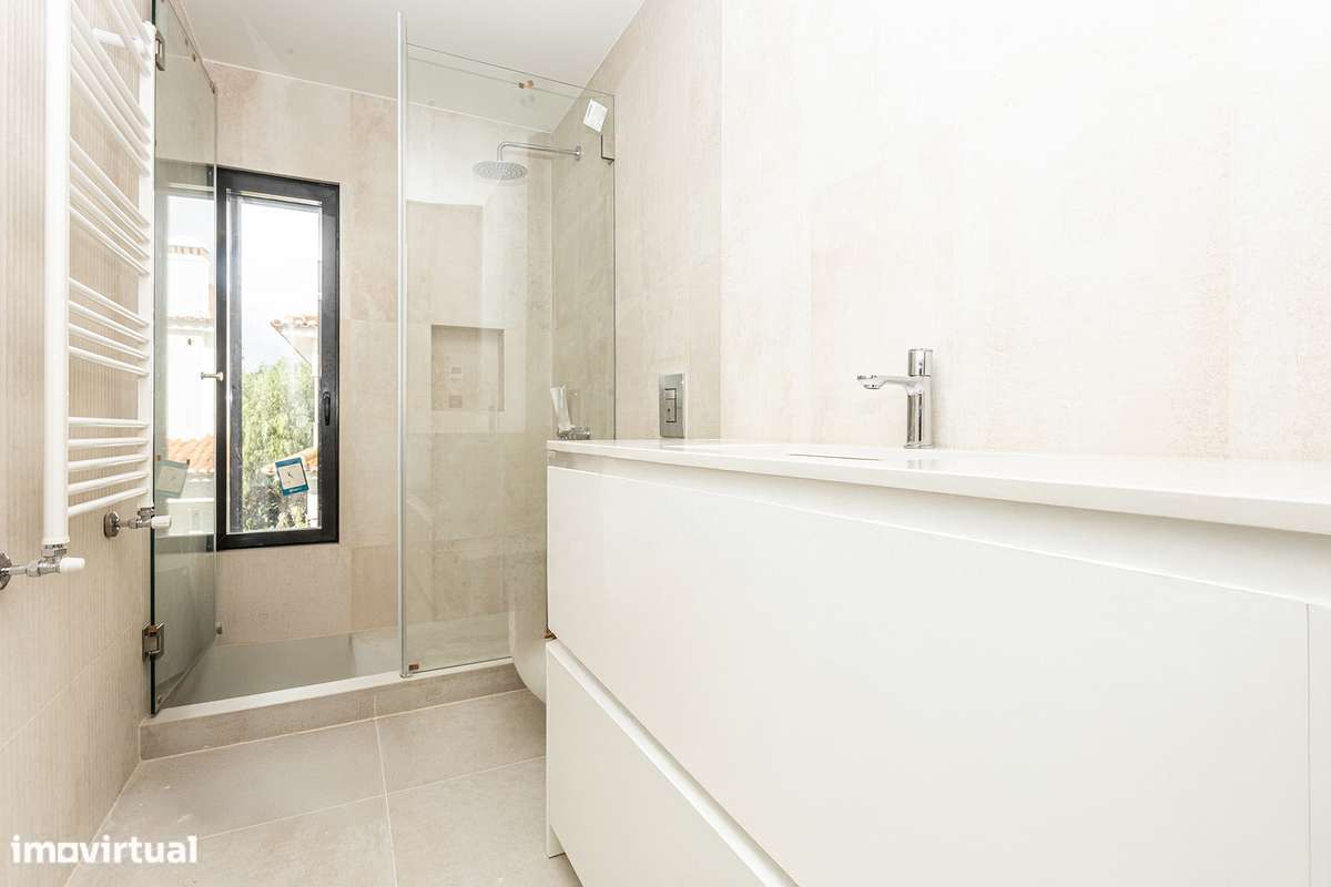 A estrear Villa T4 em Birre, Cascais-31