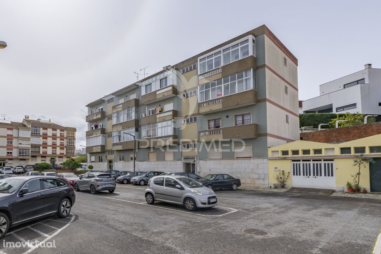 Centro de Loures apartamento de 4 assoalhadas