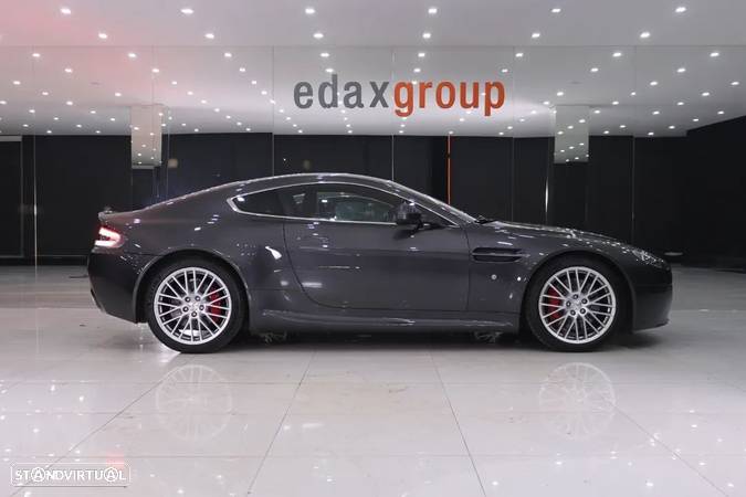 Aston Martin Vantage Coupe V8 Sportshift - 2