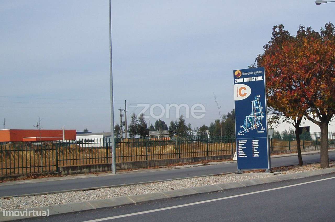 Loja com 91 m² no Centro Grossista de Albergaria-13