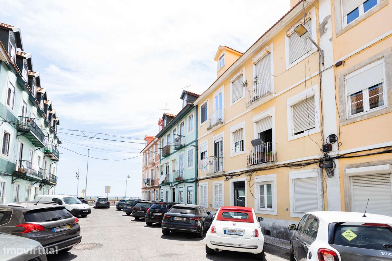 T1 + 1 Renovado com Vista Rio no Dafundo, Algés-20