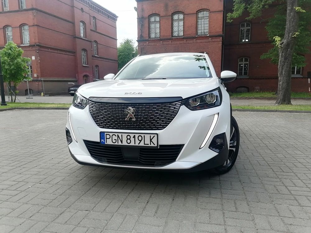 Peugeot 2008 II (2019-) 1.5 BlueHDi Allure S&S 2019