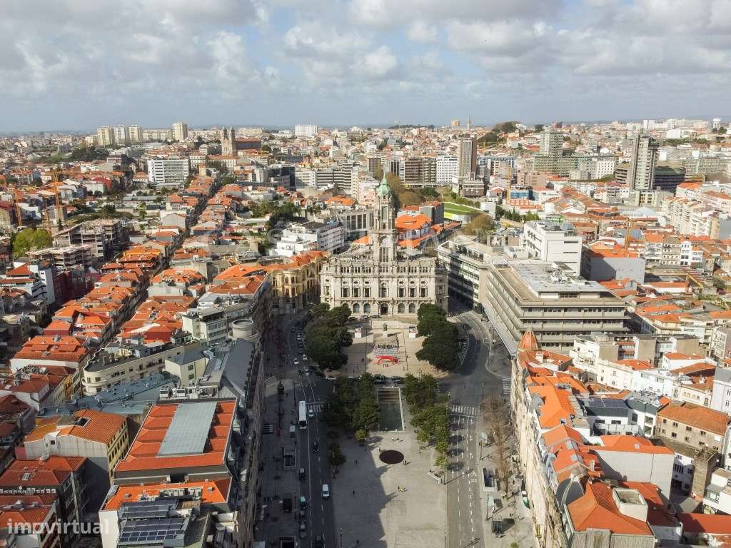 Edifício para arrendamento no centro do Porto - Grande imagem: 3/12