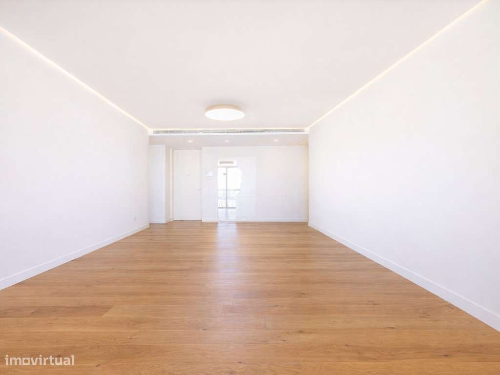 Apartamento T2 com varanda, estacionamento no Condomínio Infinity - Grande imagem: 4/34