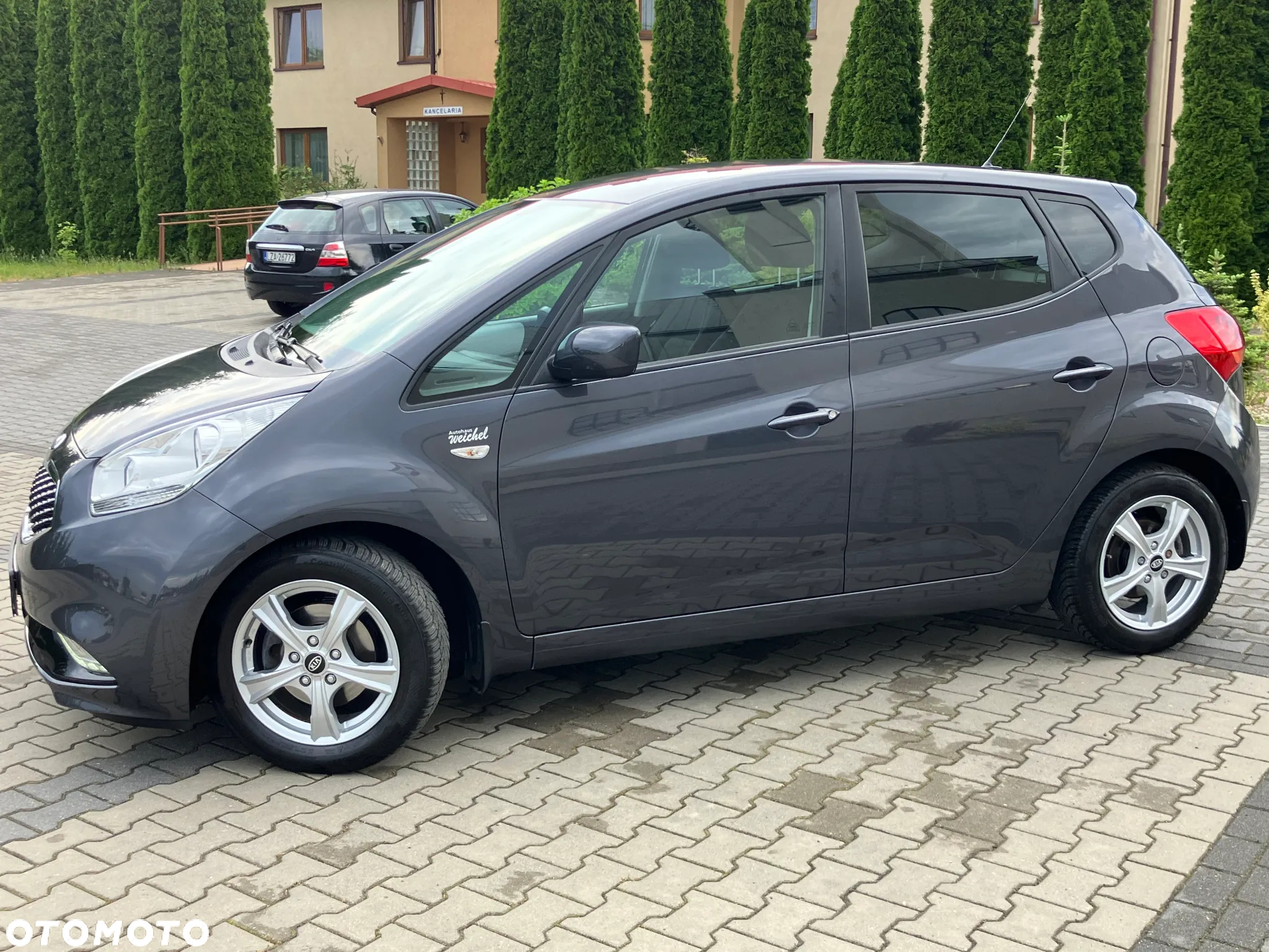 Kia Venga 1.4 CVVT Titanium Collection - 3