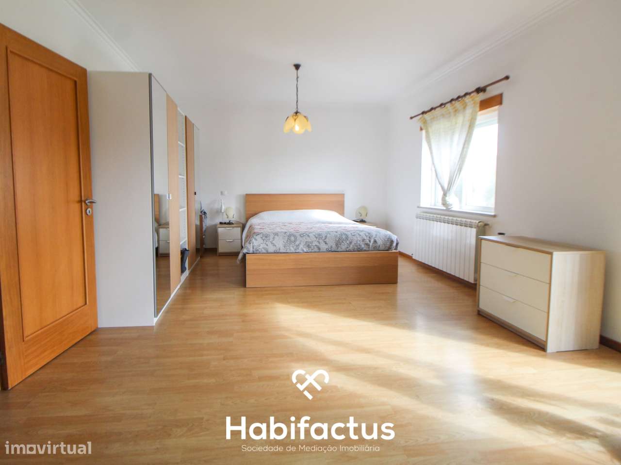 Moradia Geminada T3+1 a 10 Minutos do Centro de Mangualde - Grande imagem: 5/24