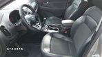 Kia Sportage 2.0 L - 13