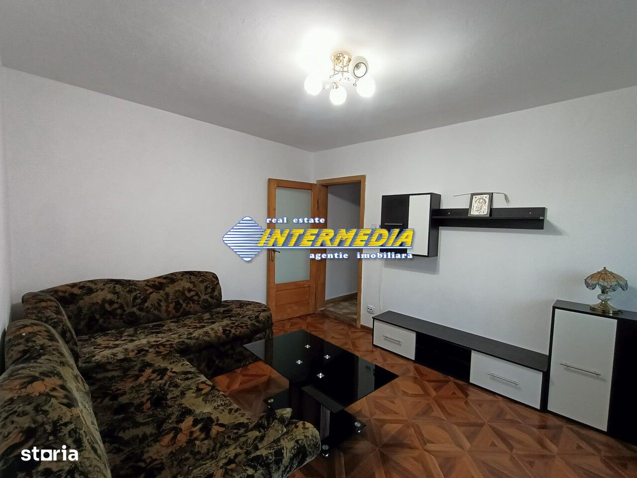 Vanzare Apartament 4 camere modificat in 3 Alba Iulia CETATE Bulevard,