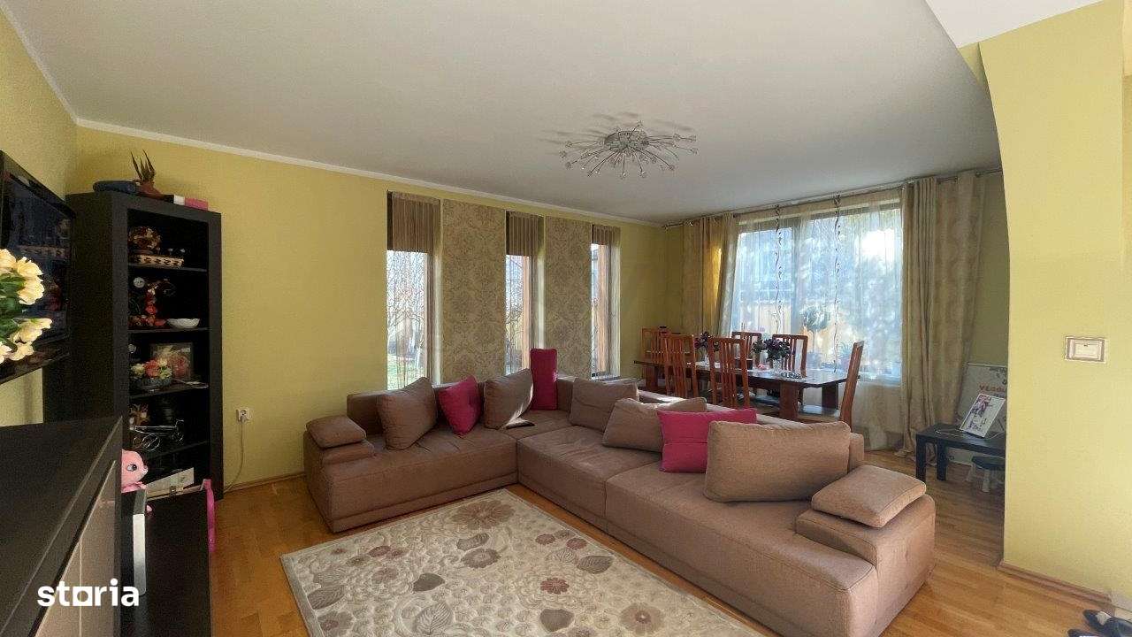 Tunari - Vila 6 camere 1200mp teren si garaj 3 masini - Imagine principală: 4/15