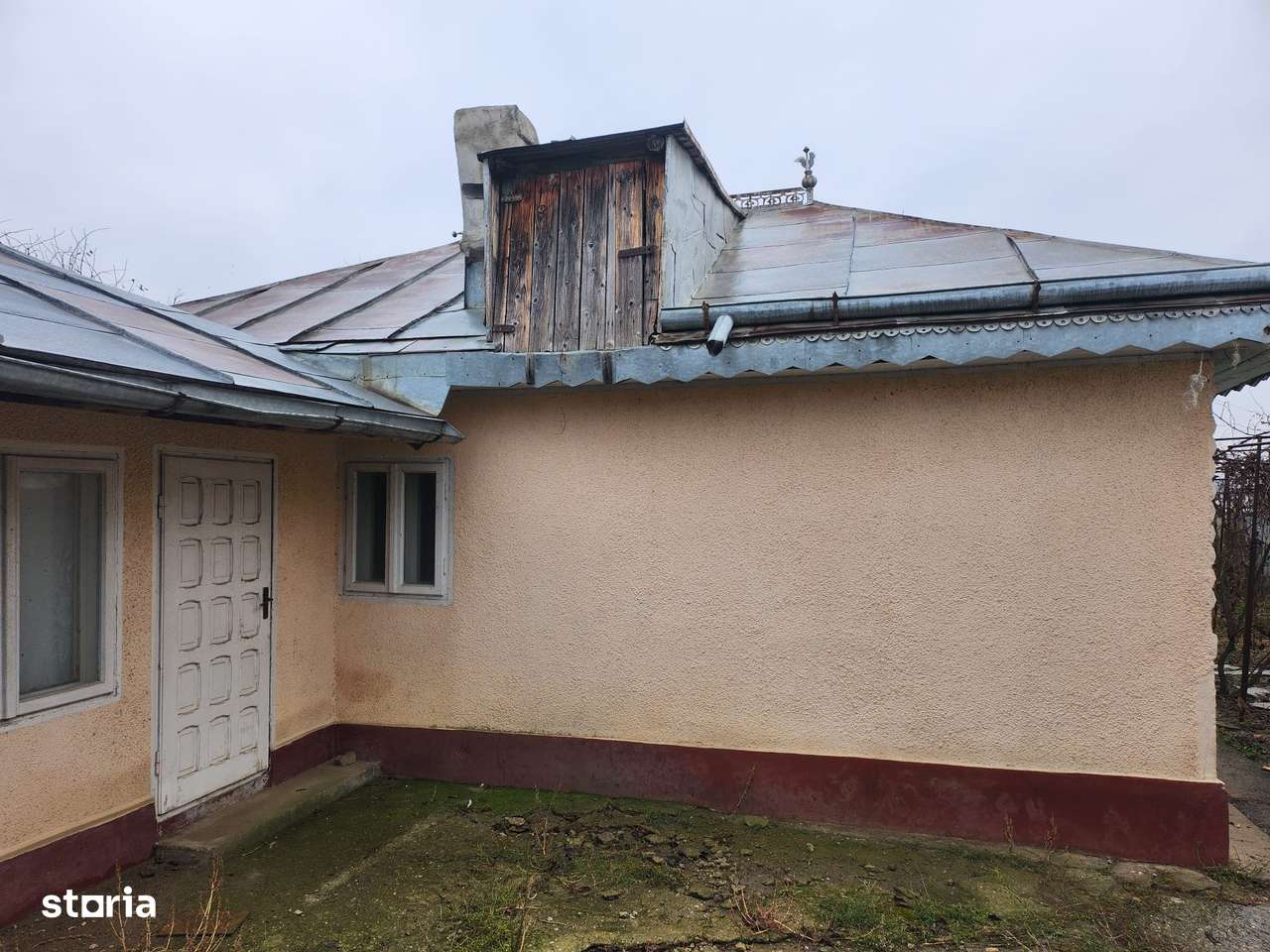 Casa veche in Filipesti Bacau-4
