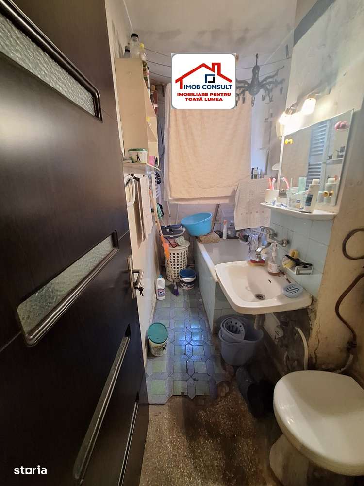 Etaj intermediar! Semidecomandat! CE1159 - Imagine principală: 5/10