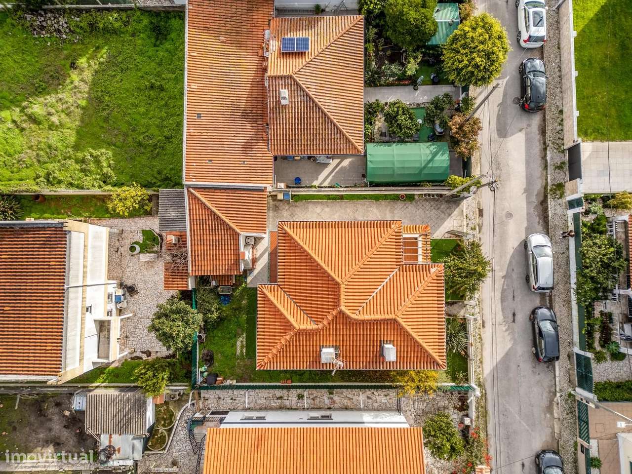 Moradia Isolada T3 com jardim, Aroeira, Almada-31