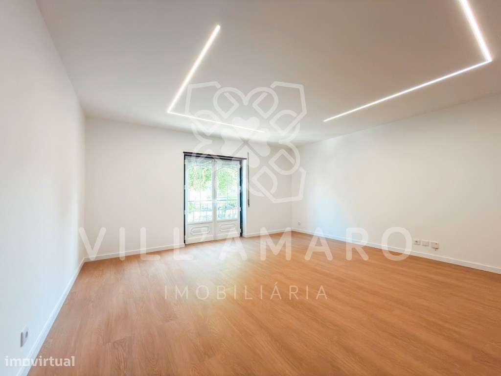 Excelente Apartamento T2 na Venda do Pinheiro com Parqueamento-24