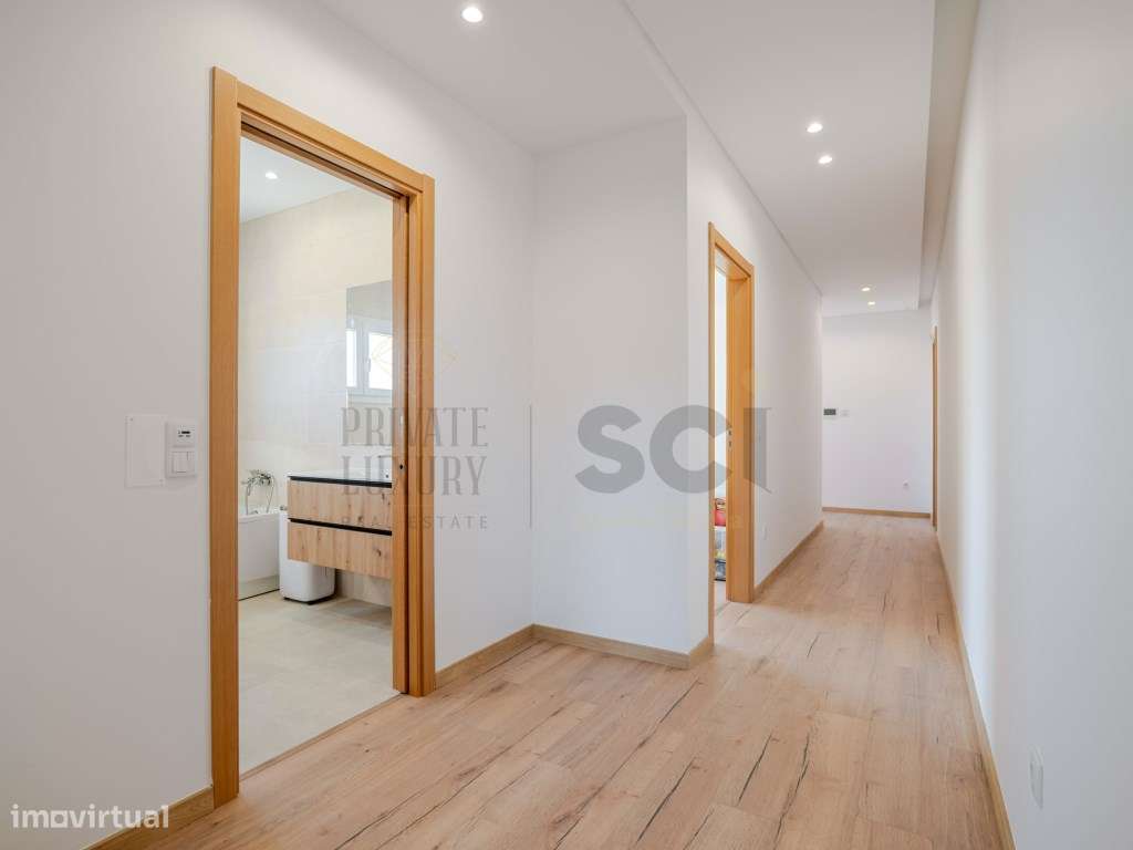 Moradia Térrea T3+1 NOVA com garagem em Alhos Vedros-5