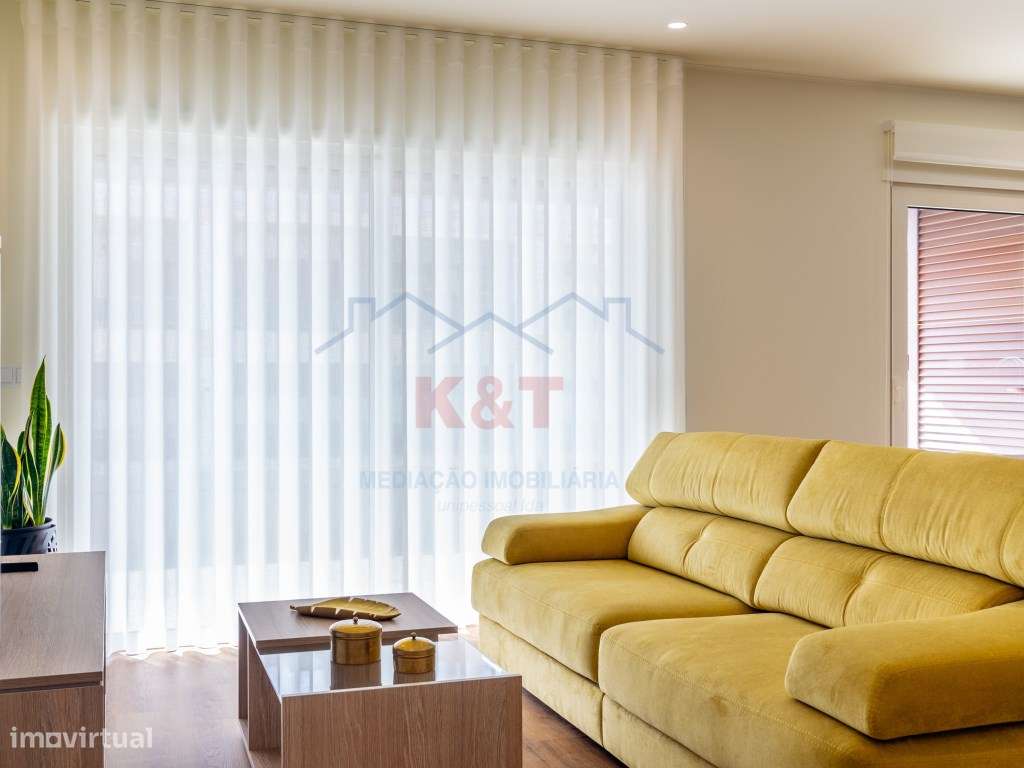 Apartamento T2 Mobilado a estrear com Piscina e Garagem - Grande imagem: 2/35