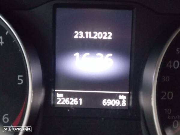 VW Passat Variant 1.6 TDI Confortline DSG - 13