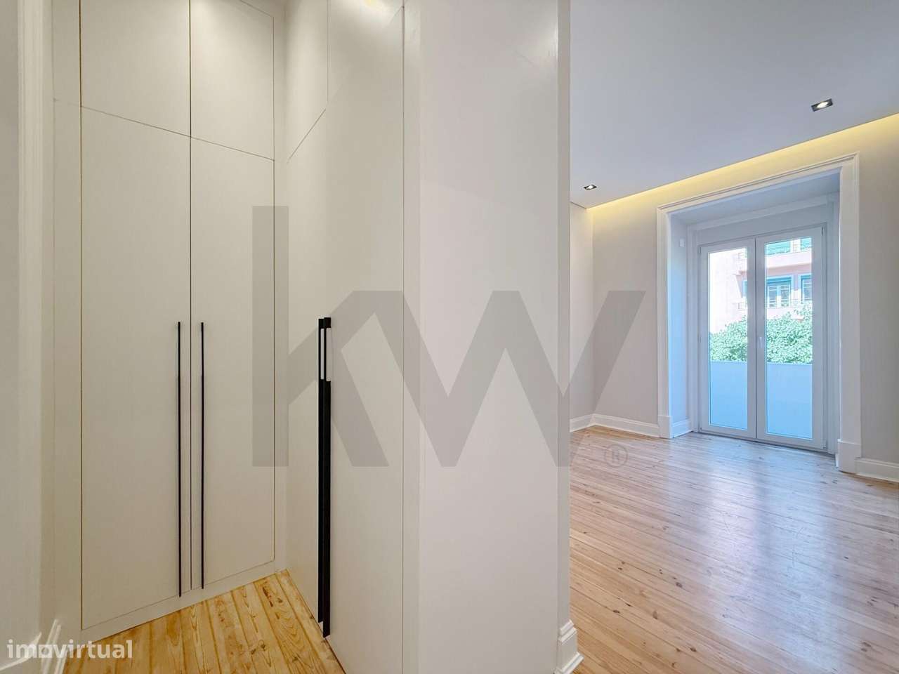 T3 REMODELADO | 2 SUITES | CLOSET | LOGRADOURO 35 m2 | AV. ALMIRANTE R-8