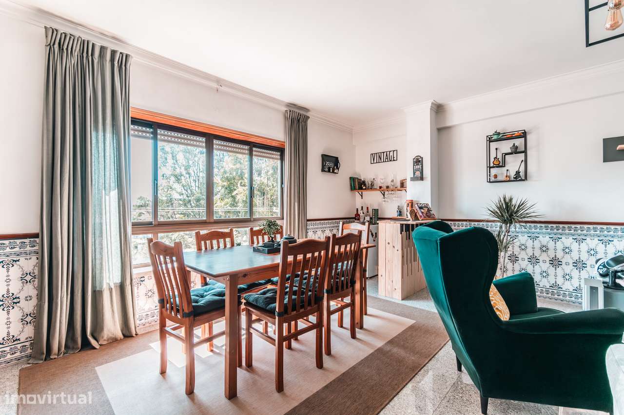 Espaçoso apartamento T3 em Mem Martins-5