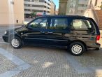 Kia Carnival 2.9 CRDi EX Confort - 4