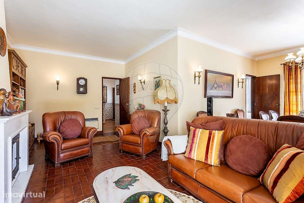 Moradia T4 para venda-4