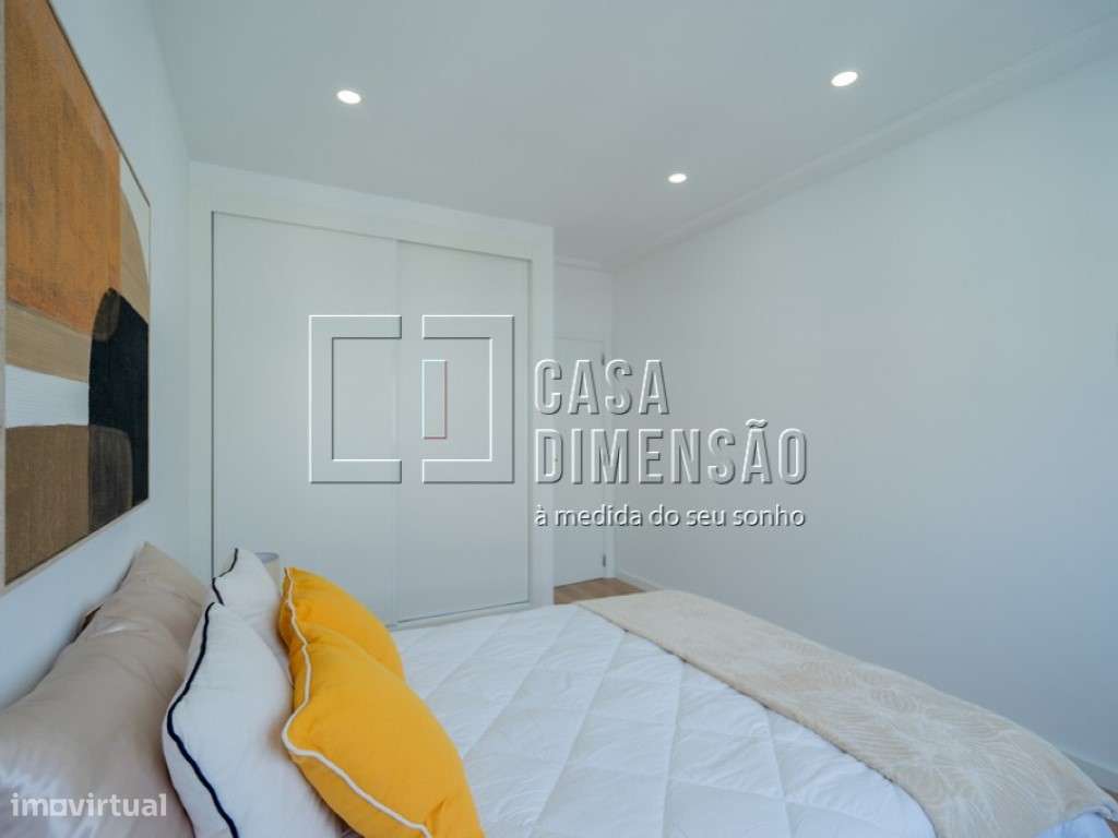 Apartamento T3 em Benfica com arrecadação, Totalmente Mobilado e Pr...-18