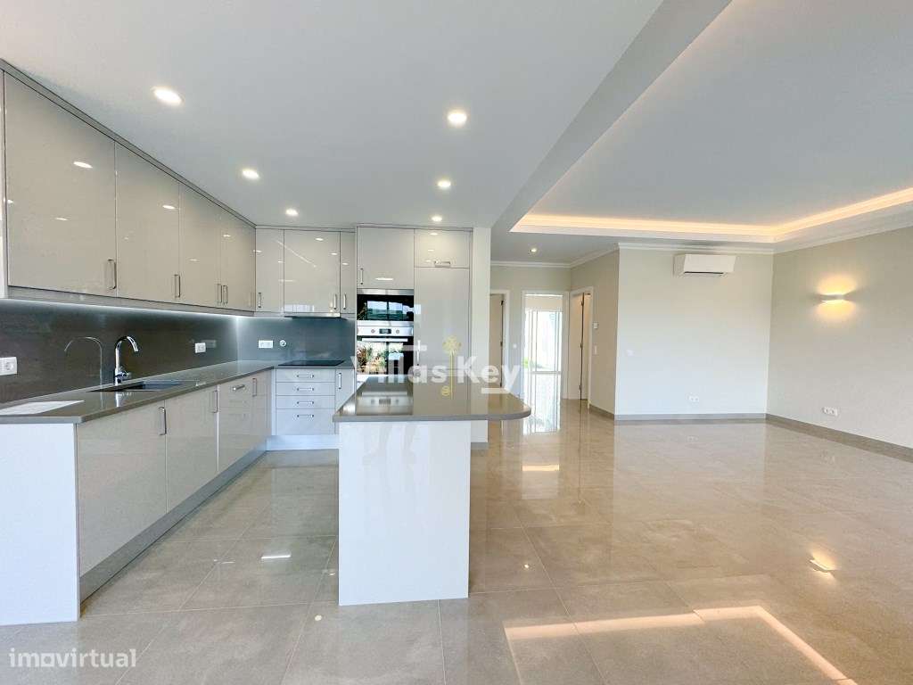 Charmosa moradia T2 em campo de Golfe em Lagos - Grande imagem: 4/24