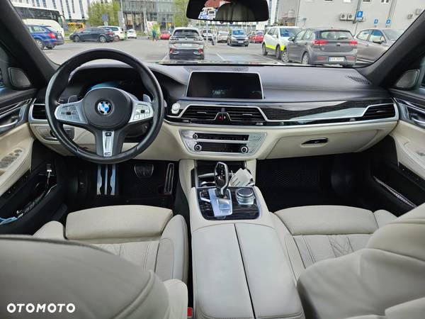 BMW Seria 7 740d xDrive mHEV sport - 1