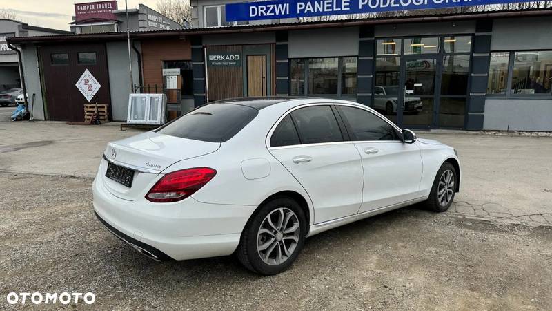 Mercedes-Benz Klasa C 300 4Matic 9G-TRONIC - 7