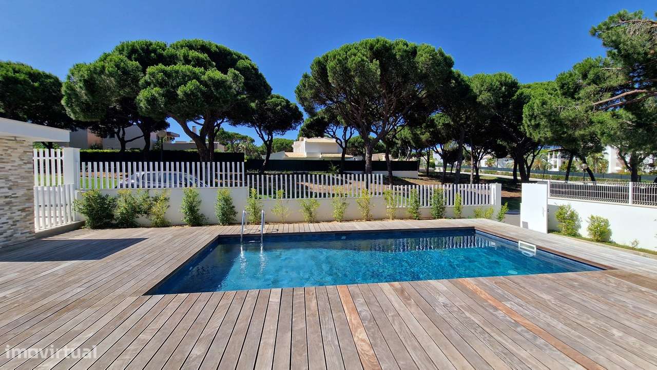 Moradia a curta distancia a pé da praia e do golfe-8