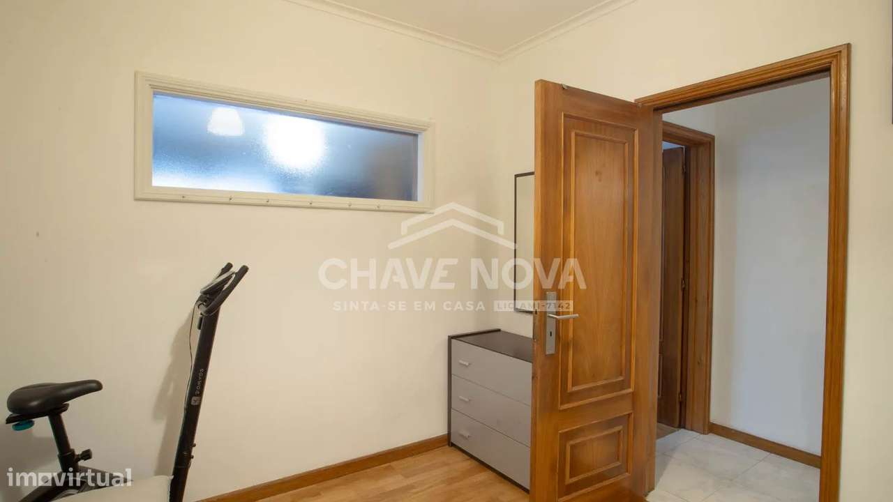 T1+1 c/ Terraço e Lugar de Garagem em Vilar do Paraíso-17