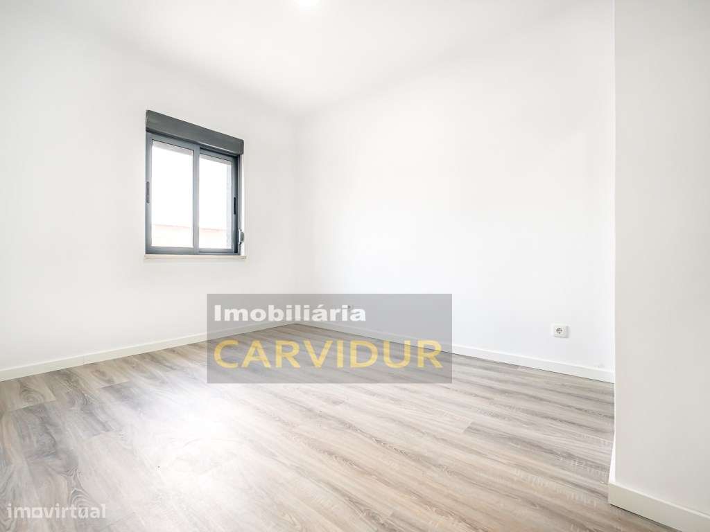 Baixa da Banheira Remodelação total R/C com quintal e anexo-5