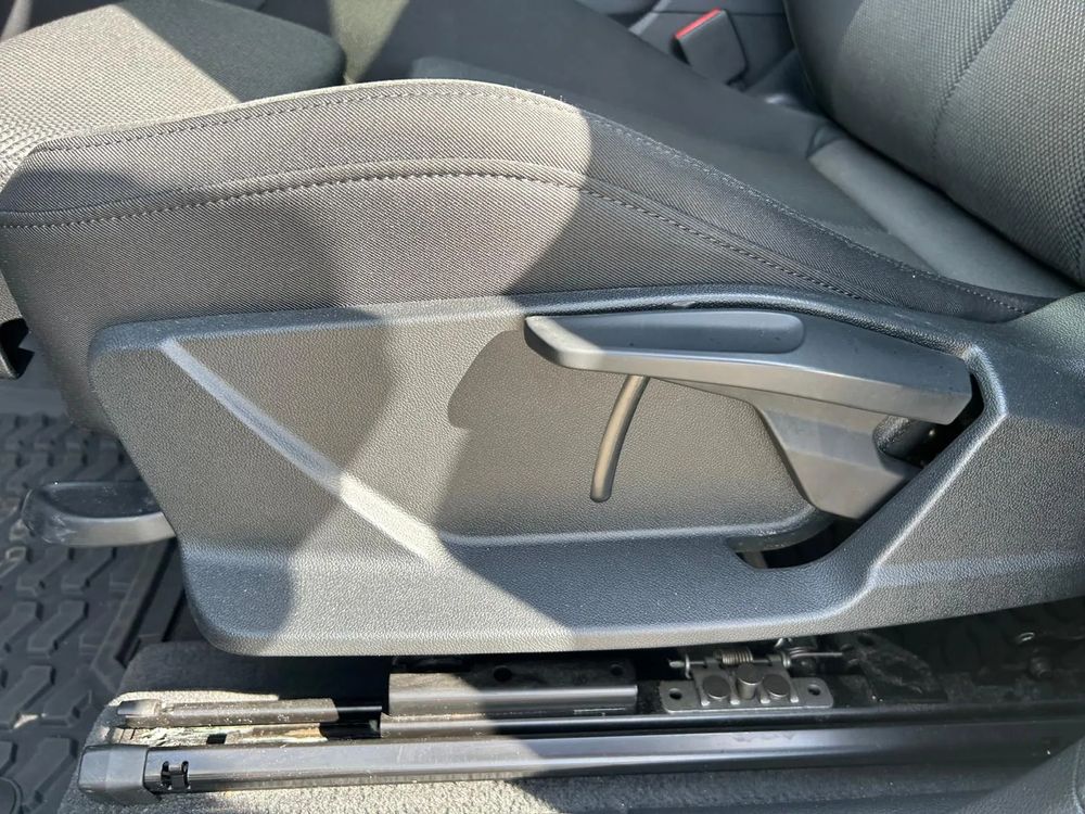 Audi Q3 - foto 16