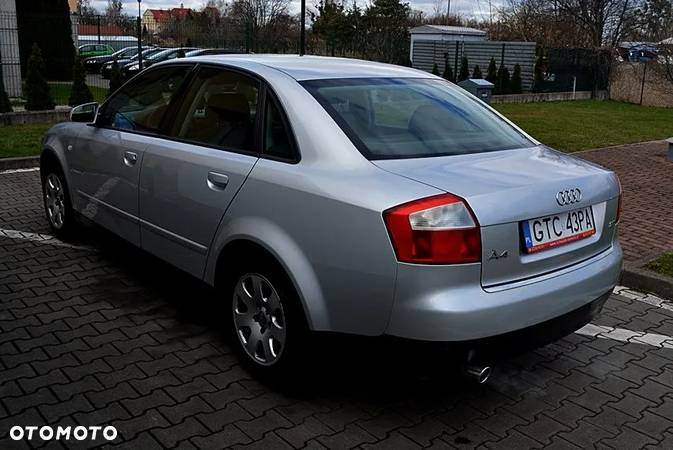 Audi A4 2.0 - 10