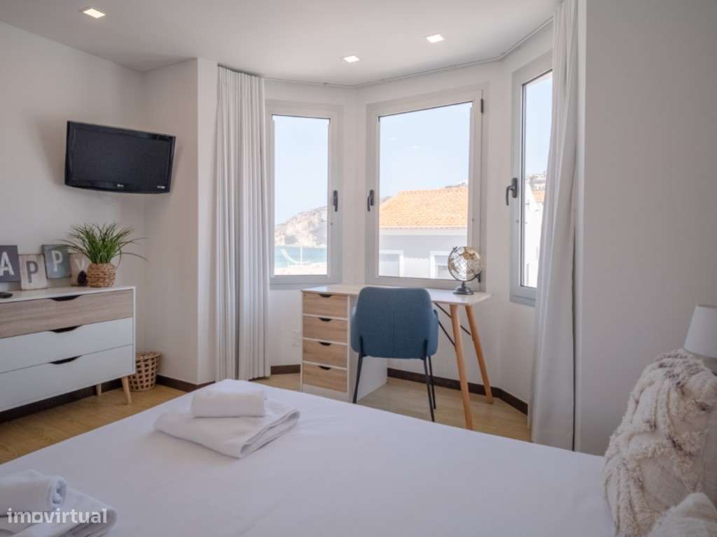 Apartamento T2 com Rooftop e Vista de 360º na Melhor Localização da...-25