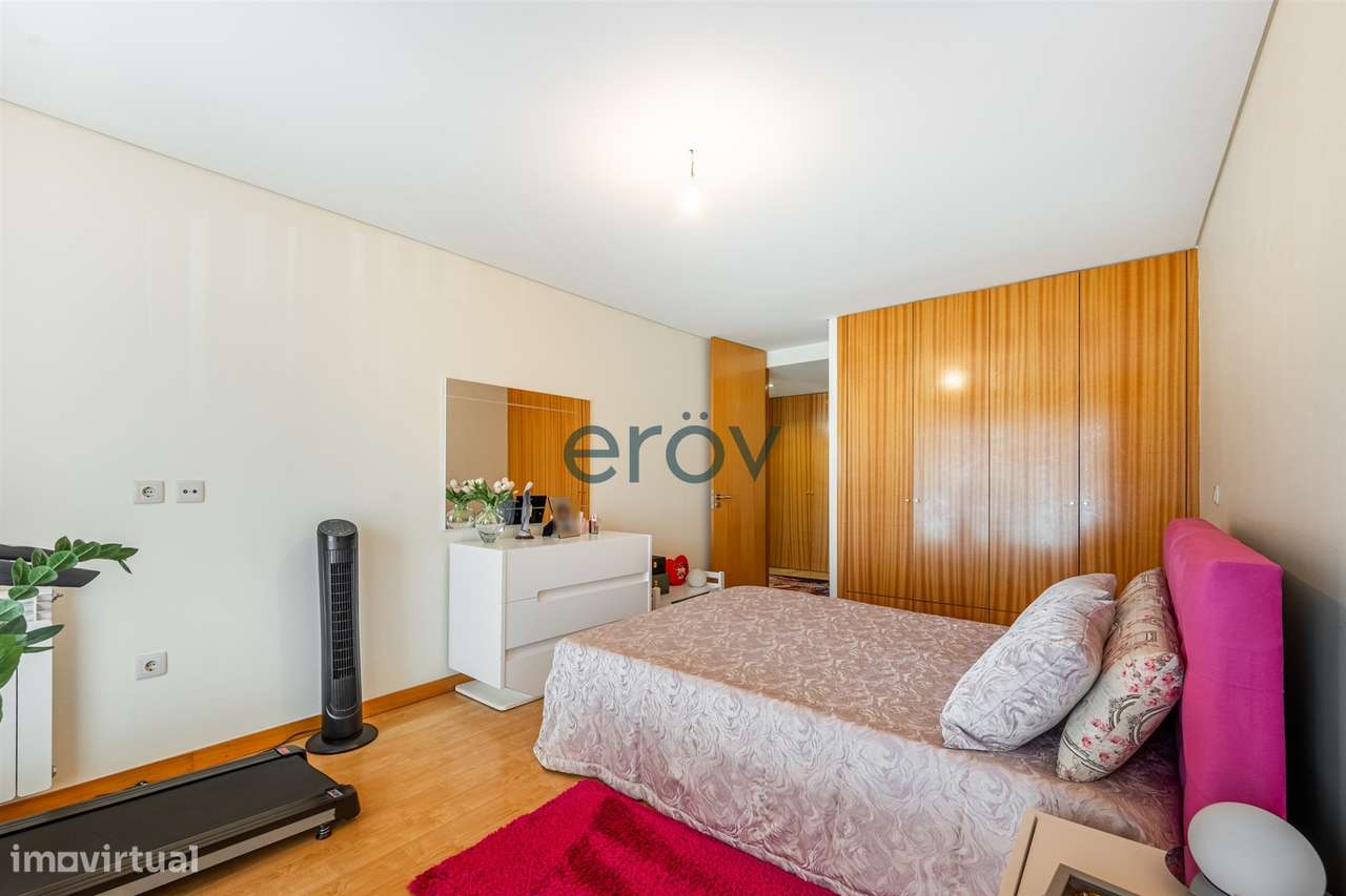 Apartamento T3 C/ 2 Suites em Gondomar-13