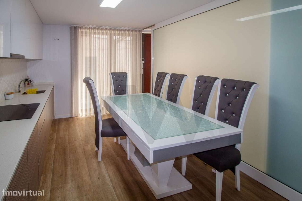 Moradia T3 Térrea de Luxo - Nova a Estrear no Coração de Freamunde! - Grande imagem: 5/33