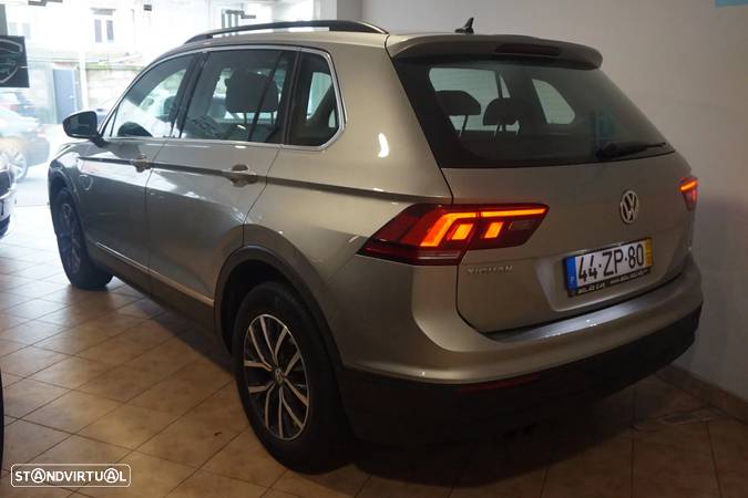 VW Tiguan 2.0 TDI Confortline DSG - 14