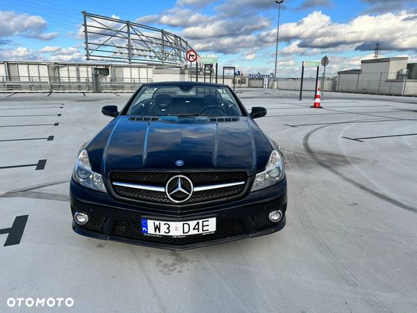 Mercedes-Benz SL 63 AMG - 10