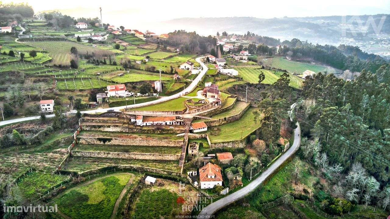Quinta T4 em Melgaço (Chaviães e Paços), para recuperar-50
