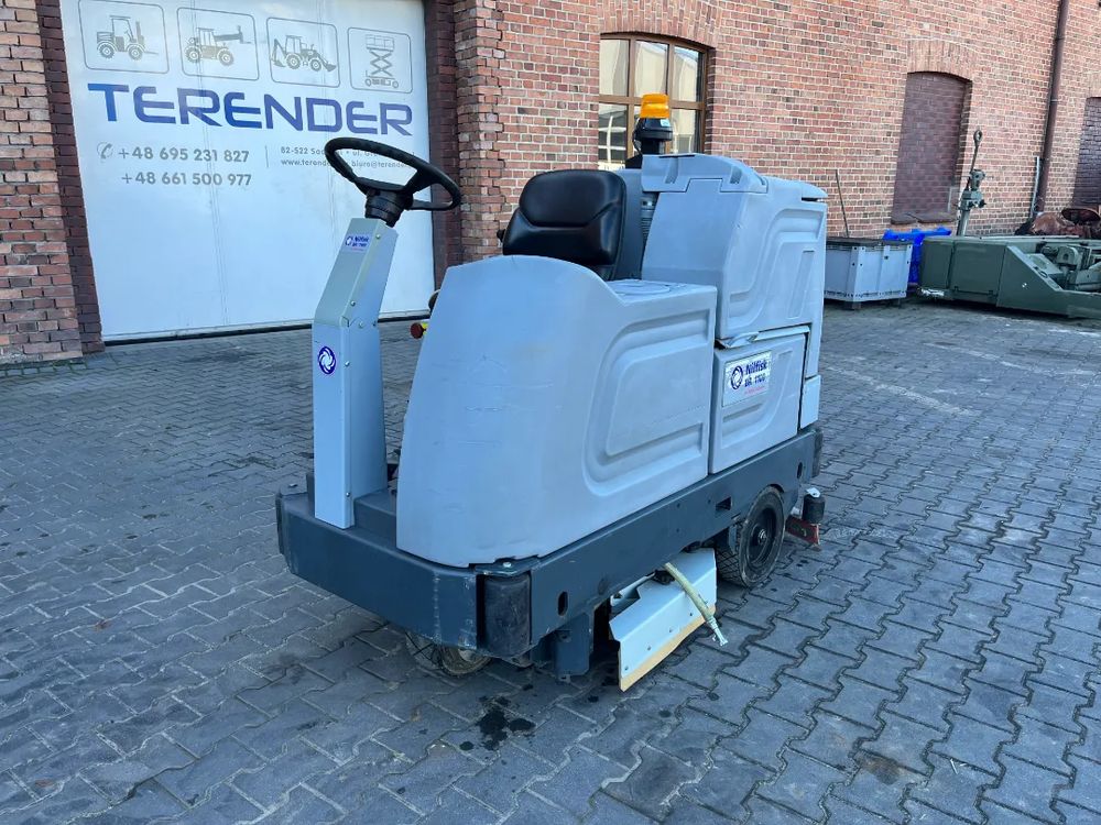 Nilfisk br 1100  fv23% szorowarka myjka elektryczna po serwsie stan idealny 2010