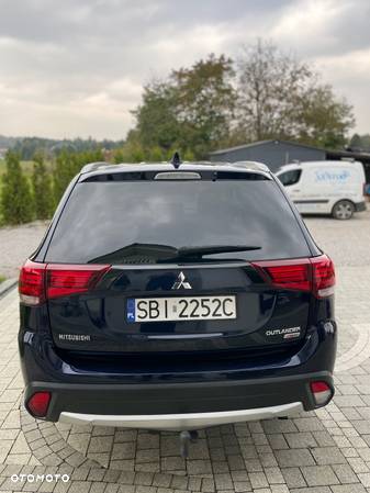 Mitsubishi Outlander - 6