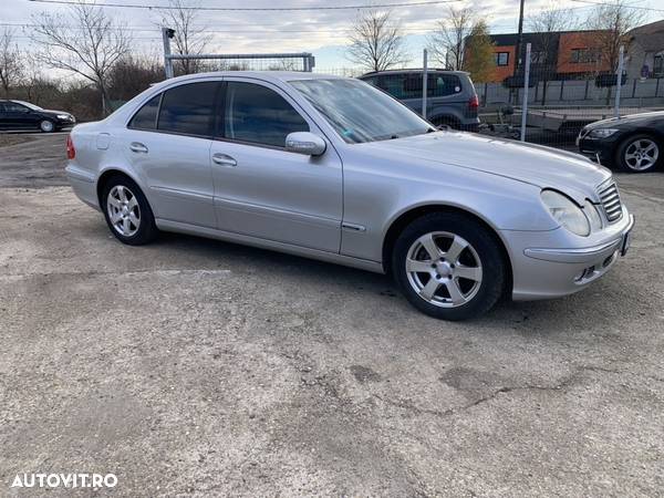 Mercedes-Benz E 220 CDI Elegance - 15