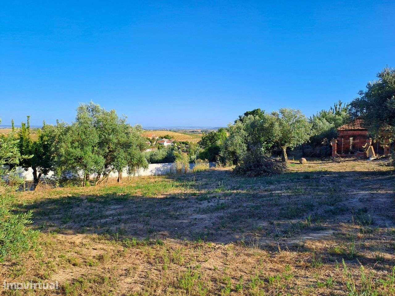 Terreno c/ Ruína p/ Reconstruir - Grande imagem: 4/16