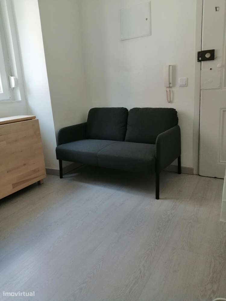 Apartamento com 1 quartos - localizado em Arroios Lisbon - Grande imagem: 2/6