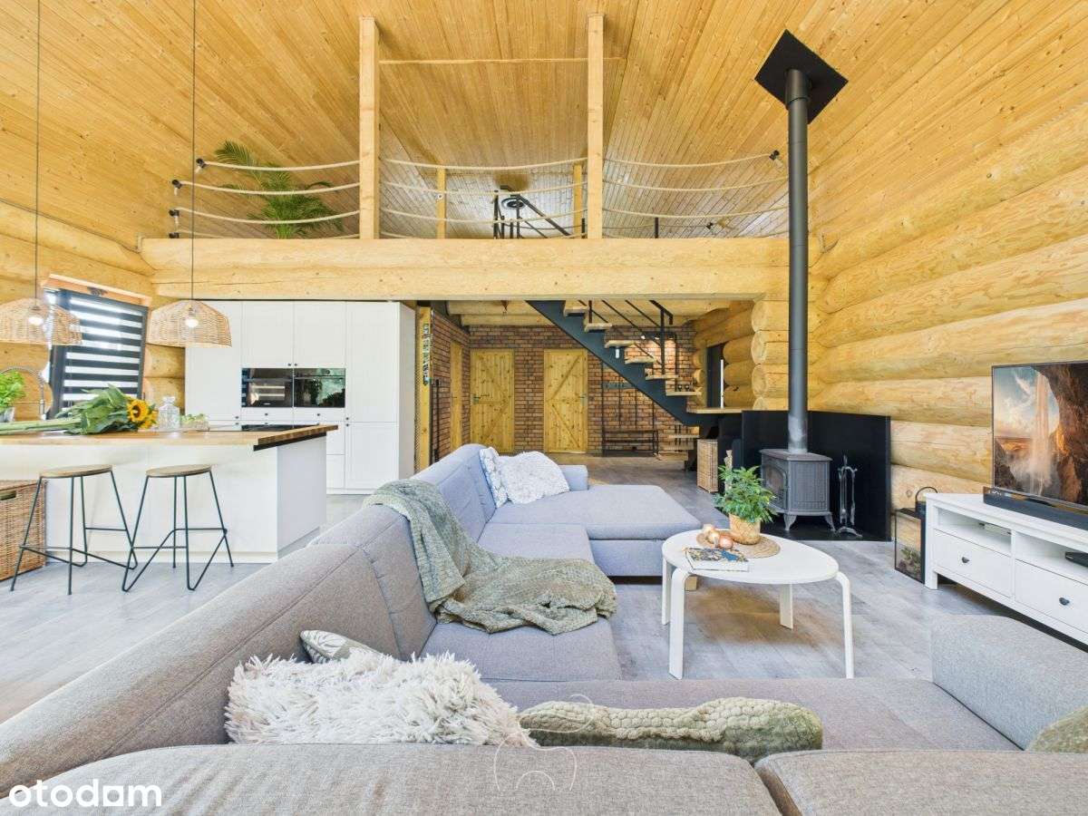 Dom z drewnianego bala-3