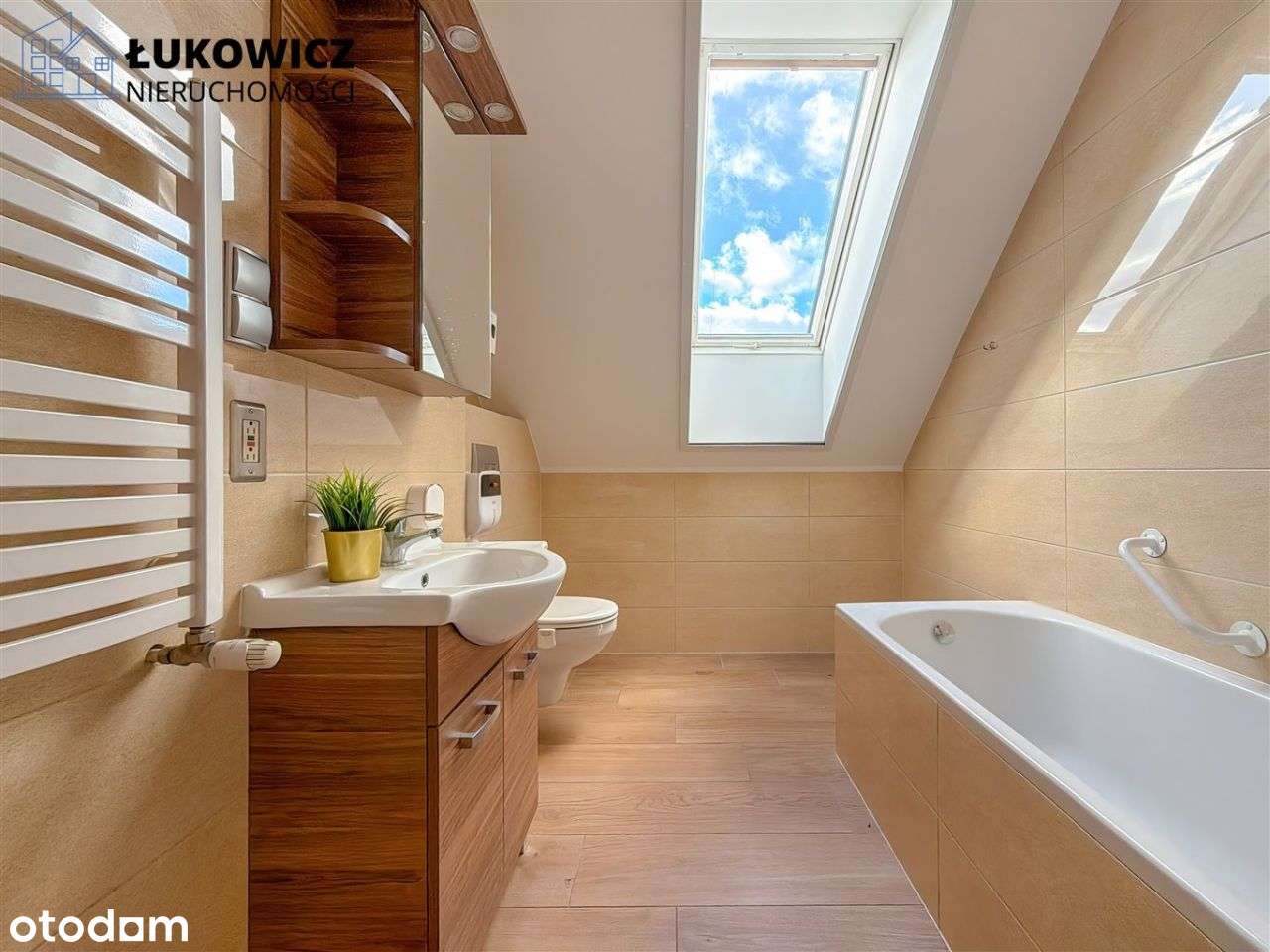 Wyjątkowy, komfortowy dom u podnóża gór w Kozach!-15