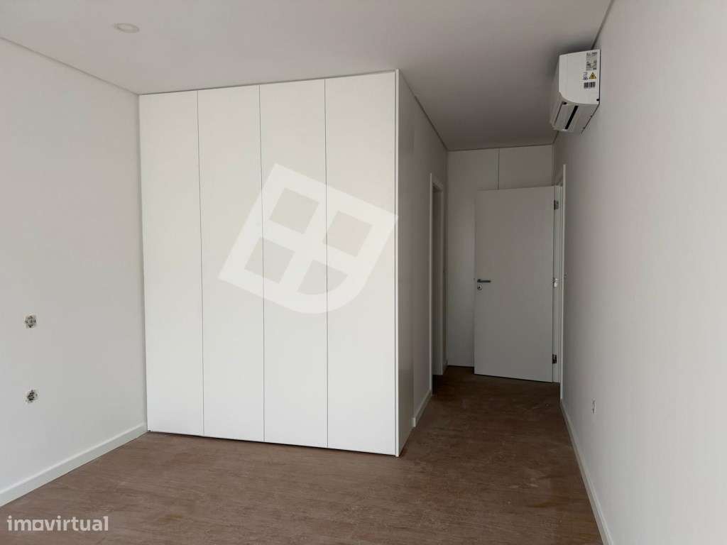 Apartamento T2+1 Dúplex c/ terraço - Pronto Habitar | Esgueira-20