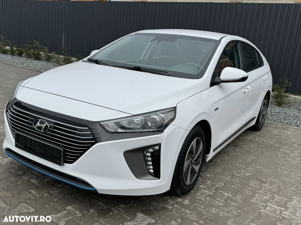 Second hand Hyundai IONIQ - 13 300 EUR, 152 000 km - Autovit