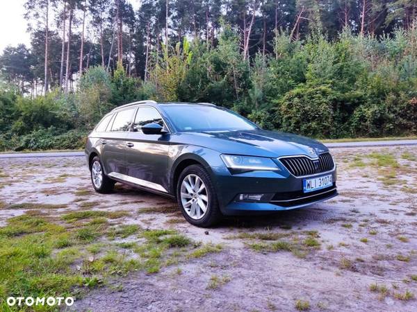 Skoda Superb 2.0 TDI 4x4 Style DSG - 25