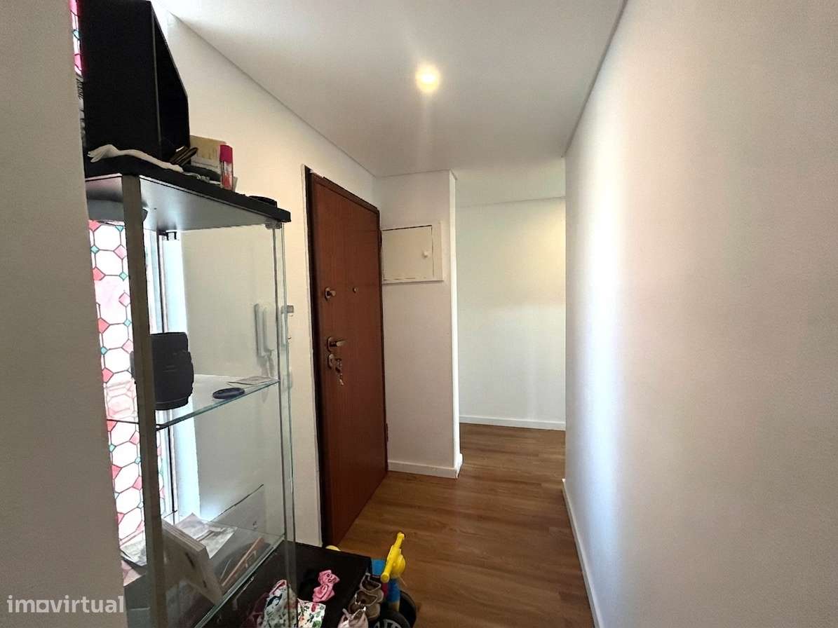 Apartamento remodelado T2 - Miratejo-34